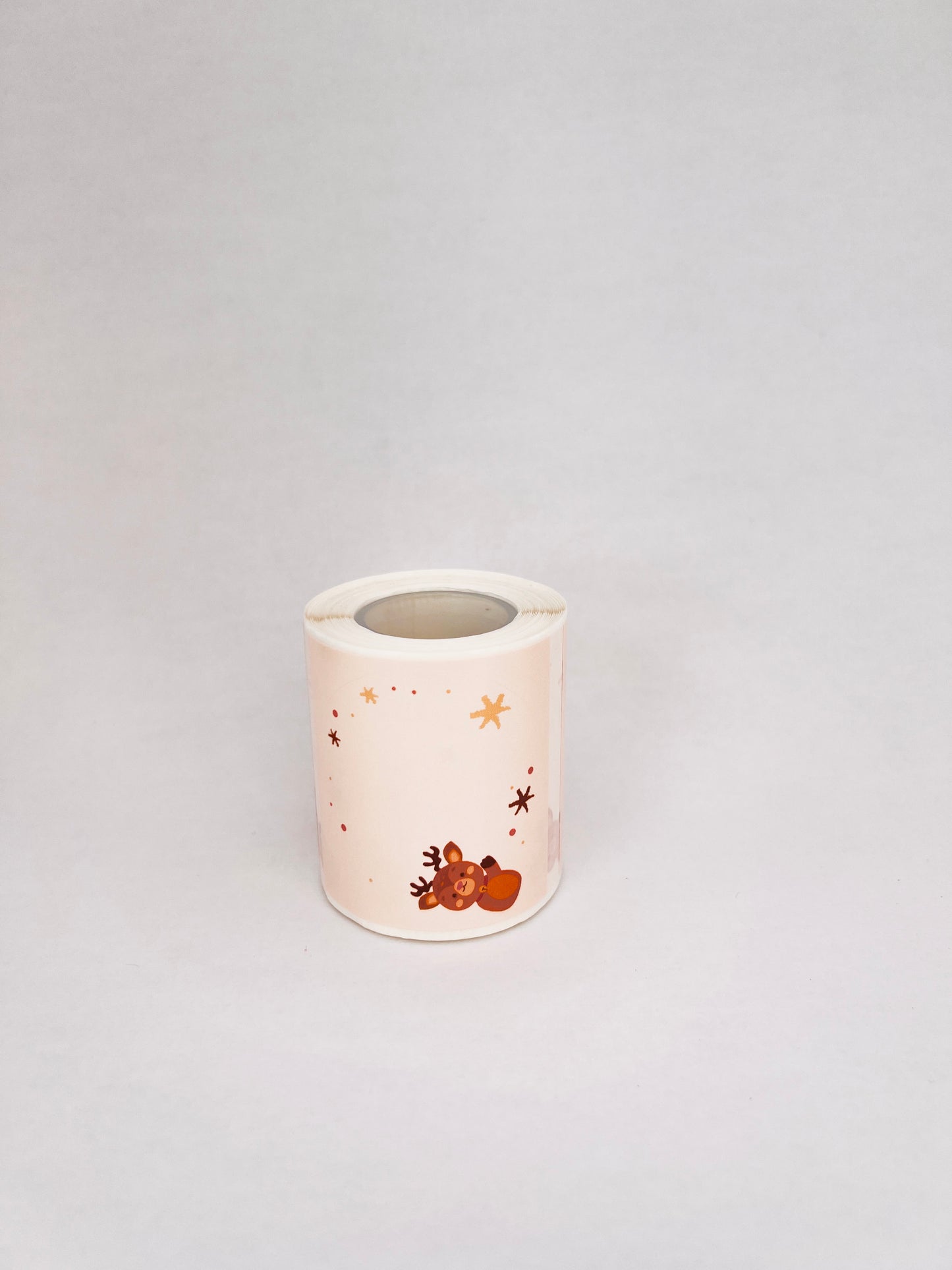 Round Reindeer Christmas Labels - 140 per roll ✨